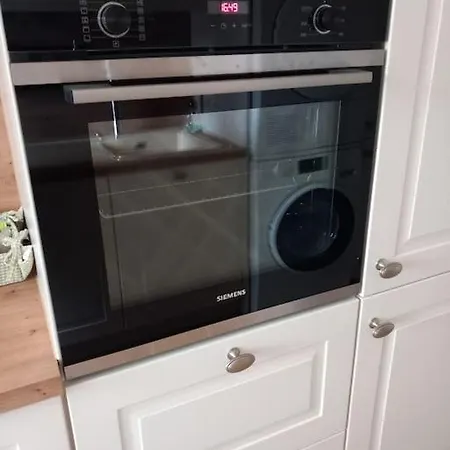 3 Zi-wohnung In Idyllischer Lage Апартаменты